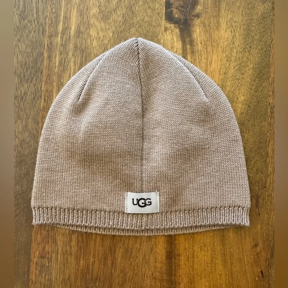 UGG unisex kids toddler baby tan‎ beanie hat